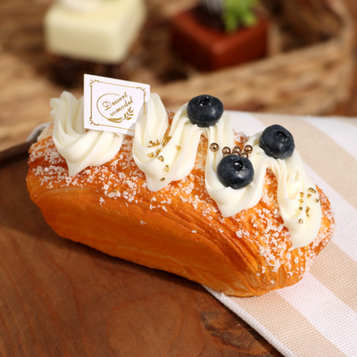 Муляж «Булочка со сливками», 14×7×7 см