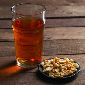 Подарочный набор «23 февраля»: арахис 100 г., бокал 570 мл.