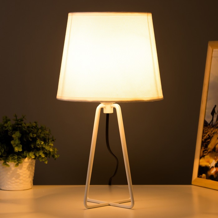 Настольная лампа "Барре" E27 40Вт белый 20,5х20,5х38 см RISALUX - фото 1906568704