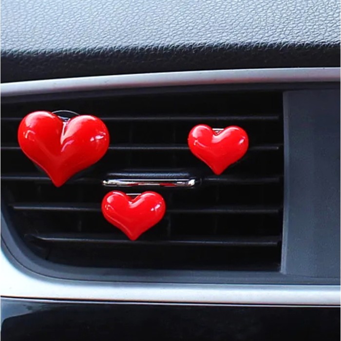 Игрушка в дефлектор автомобиля TORSO, сердечки - Фото 1