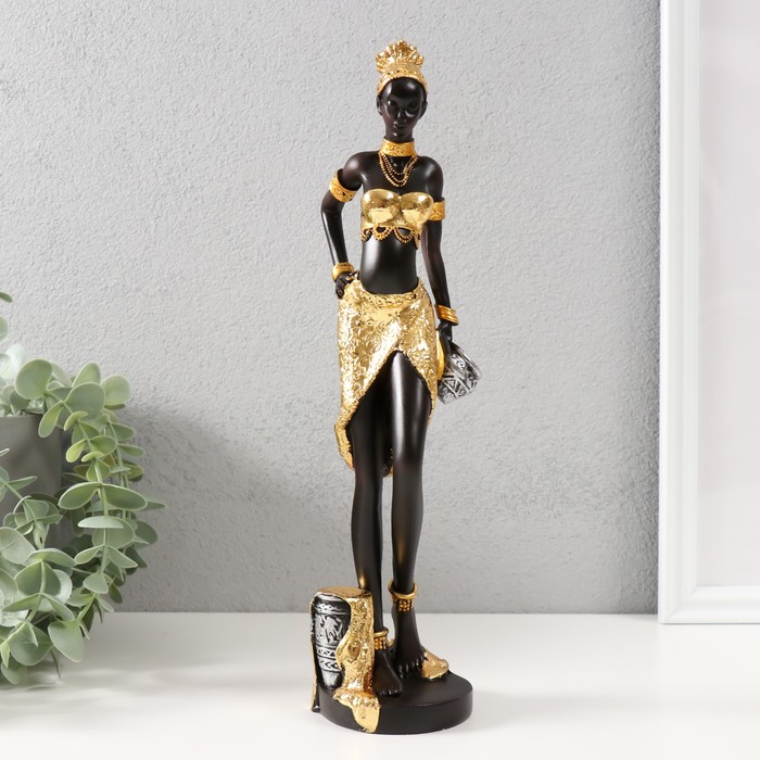 Сувенир полистоун "Африканка в золотом с кувшином в руке" 7х7х29 см - Фото 1