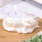 Свеча "Кошка" в подсвечнике из гипса, 7,5х10х5,5см,белый перламутр - Фото 1
