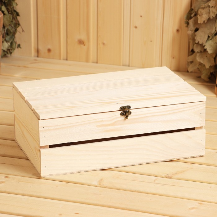Ящик деревянный 35×23×14 см подарочный с реечной крышкой, с замком - Фото 1