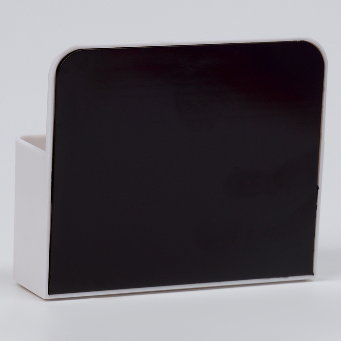 Магнитная универсальная подставка для маркеров и губок "Двойная"белого цвета 4х12х10см