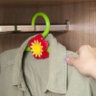 Вешалка для лёгкой одежды пластиковая с украшением «Цветок», 41 см - Фото 4
