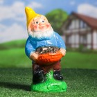 Садовая фигура "Гном с деньгами" 10х15х17см микс - Фото 1