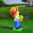 Садовая фигура "Мальчик в шляпе" 15х15х30см - Фото 2