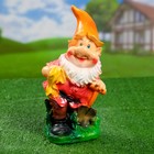 Садовая фигура "Гном с лопатой и полотенцем", 12х15х30см, МИКС - Фото 1
