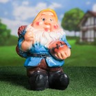 Садовая фигура "Гном-регби" 16х18х35см - Фото 4