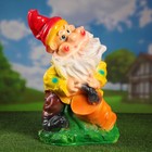 Садовая фигура "Гном с бочкой" 26х28х46см МИКС - Фото 4