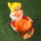 Садовая фигура "Гном с горшком" 29х21х31см - Фото 8