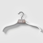 Плечики - вешалки для одежды LaDо́m с антискользящей силиконовой вставкой, 39×1,2×19 см, 3 шт, цвет белый - Фото 5