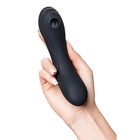 Вакуум-волновой бесконтактный стимулятор клитора Satisfyer Curvy Trinity 4, силикон, цвет чёрный - Фото 13