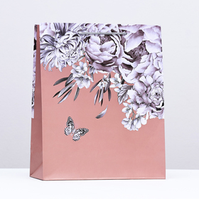 Пакет подарочный "Бабочка в цветах", персик,  26 х 32 х 12 см