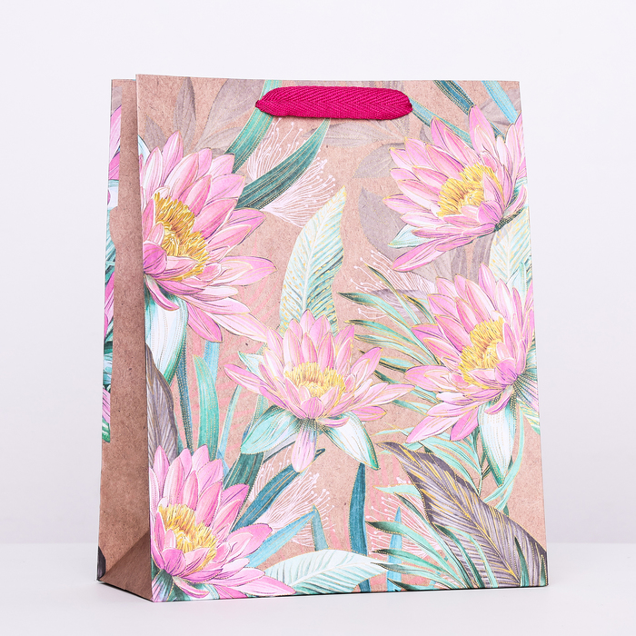 Пакет крафт "Лотосовая поляна" 26 х 32 х 12 см - Фото 1