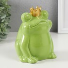 Копилка керамика "Зелёная лягушка в короне" 12х10,5х15 см - фото 9075325