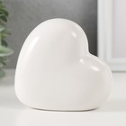 Копилка керамика "Белое сердце - Kiss me" 11х5х10,5 см - Фото 4