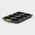 Форма для выпечки с перфорацией «Булочки», силикон, 34.5×23×2.5 см, 8 ячеек (9.5×6.3×2.4 см), чёрная - Фото 3