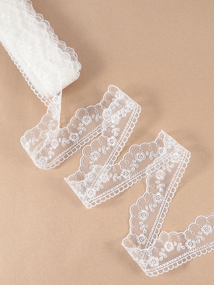 Кружево на сетке, 40 мм, 11±1 м, айвори - Фото 1