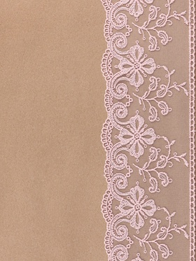 нежно-розовый