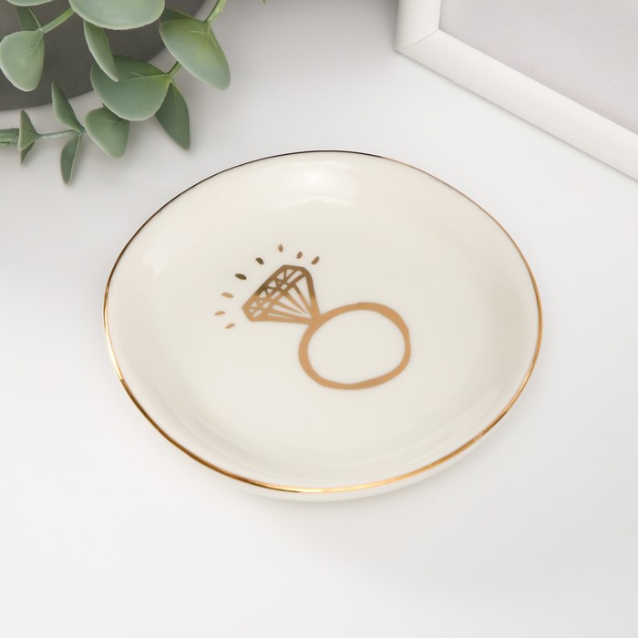 Сувенир керамика подставка под кольца "Кольцо с бриллиантом" 10,5х10х1,6 см