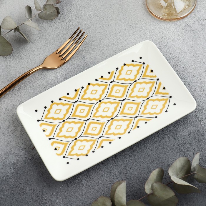 Блюдо керамическое «Орнамент», 20.5 х 12.5 х 1.8 см, цвет белый - фото 1910991968