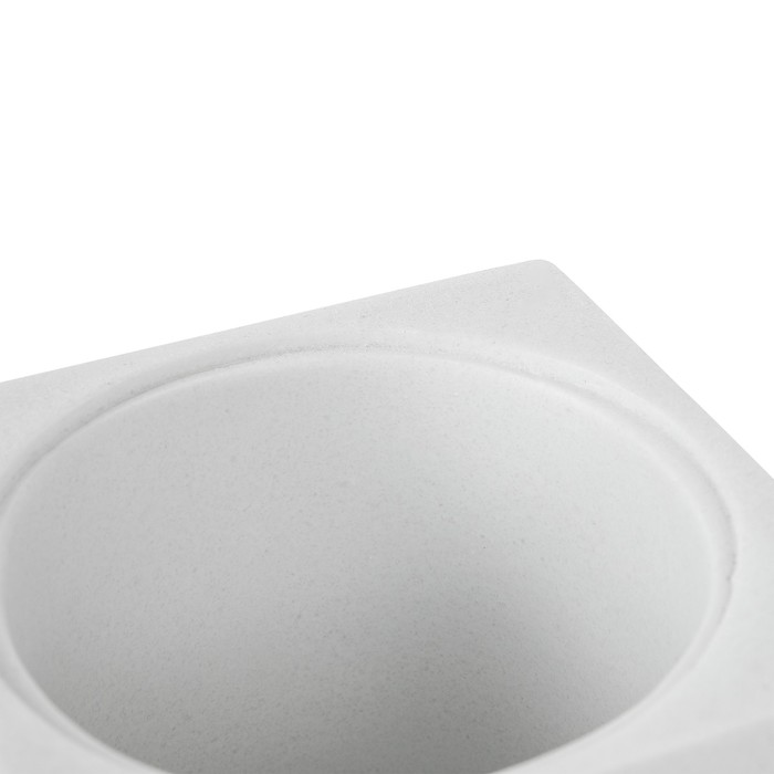 Гарнитур для туалета Axentia Lindos из белого полирезина, 9,2х9,2 высота 38,5 см - фото 1908054162