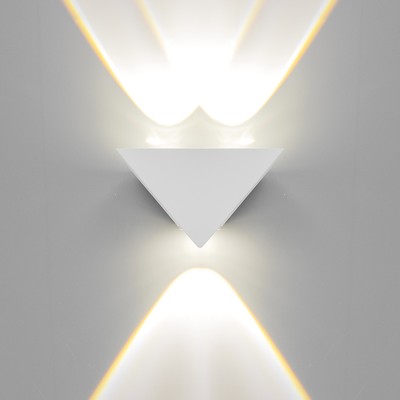 Бра BayerLux «Феба», 3хLED, 3 Вт, 4000К, IP66, белый, 13.2×4×7.8 см