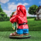 Садовая фигура "Гном с кабачками" красный, 23х21х36см - Фото 6