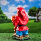 Садовая фигура "Гном с грибами" малая 23х21х39 см - Фото 2