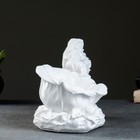 Фигурное кашпо "Эльф с цветком" белый, 17х21х29см - Фото 2