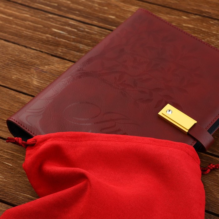 Родословная книга со встроенной флешкой 16 Gb «Книга всей семьи», 17,5 х 23 см. 9874513