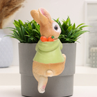 Фигурка для флорариума «Зайчишка с морковкой», декор на кашпо, 17×7×7 см - Фото 4