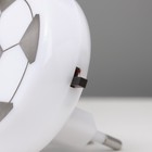 Ночник "Футбольный мяч" LED бело-черный 7х6х6,5 см RISALUX - фото 9686988