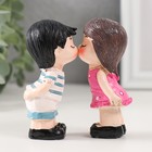 Сувенир полистоун "Первый поцелуй" набор 2 шт 3,5х7х8,5 см - фото 23748687