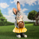 Садовая фигура "Зайчиха Пасхальная" 50х22х22см - Фото 1