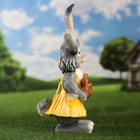 Садовая фигура "Зайчиха Пасхальная" 50х22х22см - Фото 4