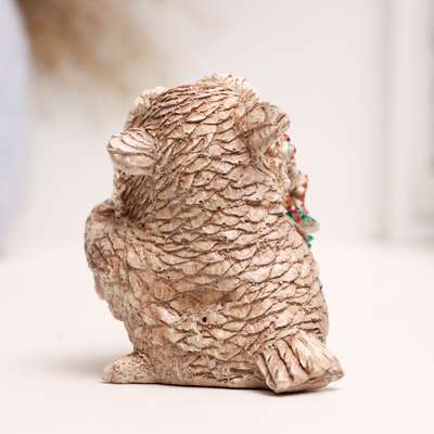 Фигурка гипс «Сова с букетом», 8×6×6 см