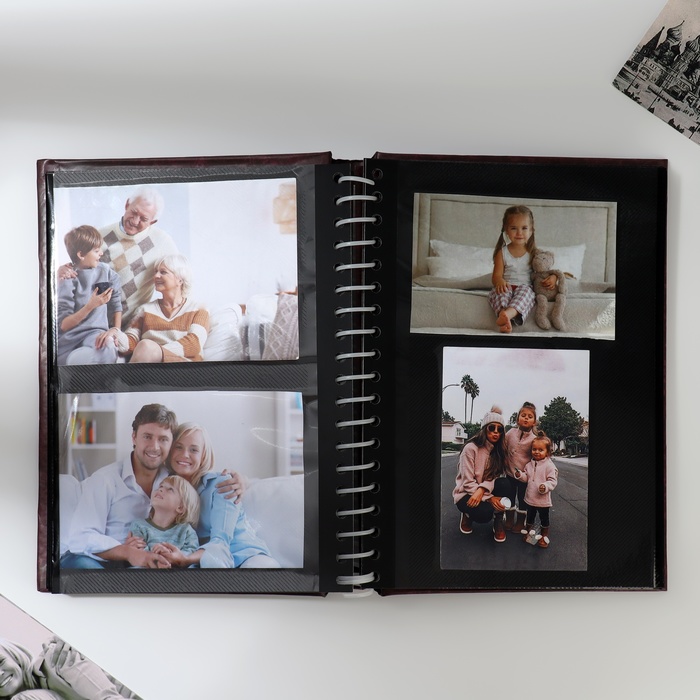 Фотоальбом «Фотоальбом нашей семьи», 20 магнитных листов, цвет страниц чёрный