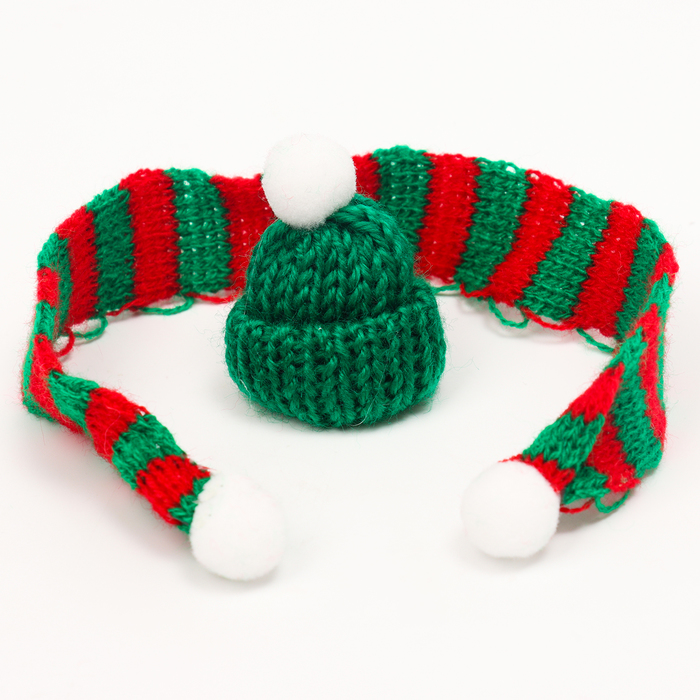 Вязанные шапка и шарфик для игрушек «Снежный день» - фото 1908071574