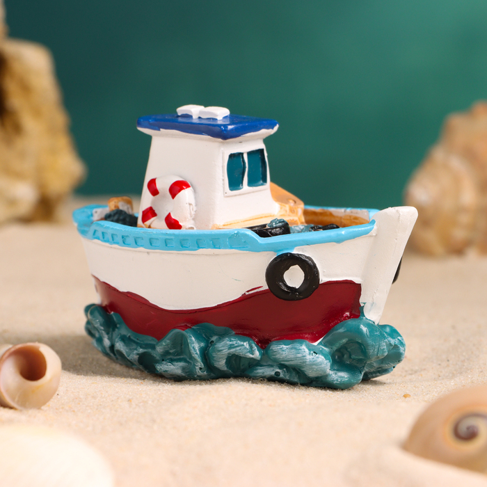 Сувенирная модель корабля «Рыбацкое судно у рифов», фигурка полистоун, 10×6×6 см - Фото 1