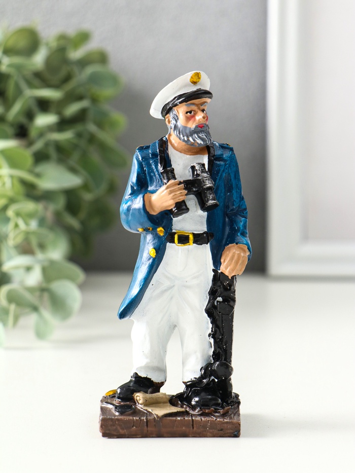 Фигурка полистоун «Капитан», 13 см - Фото 1