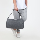 Сумка спортивная на молнии, регулируемый ремень, средний размер, серая - Фото 4