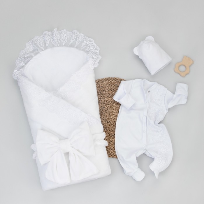 Комплект на выписку KinDerLitto «Бристоль», 5 предметов: одеяло, пелёнка, комбинезон-слип, шапочка, бант, демисезонный, рост 50-56 см, цвет белый - Фото 1