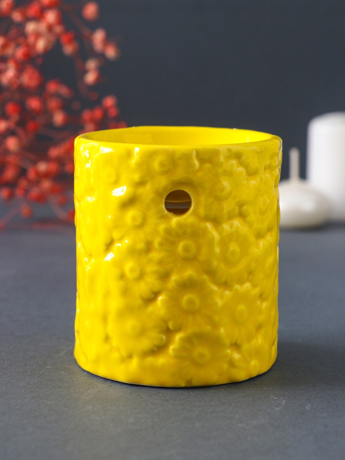 Аромалампа для эфирных масел «Ромашки», керамика, жёлтая, 6.7×6.7×7.5 см - Фото 1