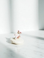 Брошь «Король Зуб», цветная в золоте 9902595 - фото 16874232