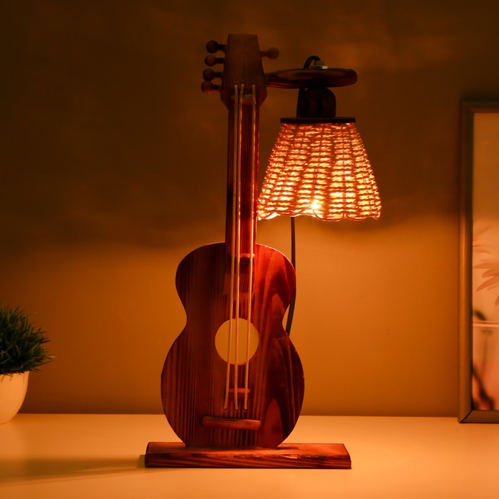 Настольная лампа "Гитара" Е12 10х20х38 см - фото 1909554945