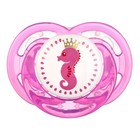 Соска - пустышка силиконовая ортодонтическая «Морской конек», от 0 мес., с колпачком, цвет розовый - фото 8957127
