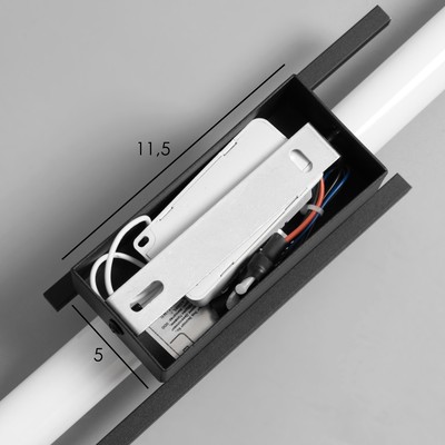 Бра «Осана» LED 3000К черный 40×8×8 см
