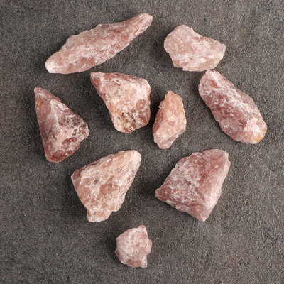 Набор камней коллекционных сувенирных «Малиновый кварцит», колотый, фракция 2-3 см, 100 г